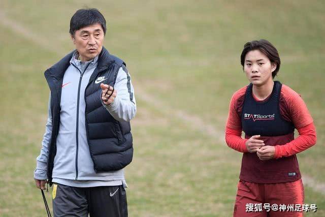 上海险胜广州3连胜 高登41+13四川负天津6连败