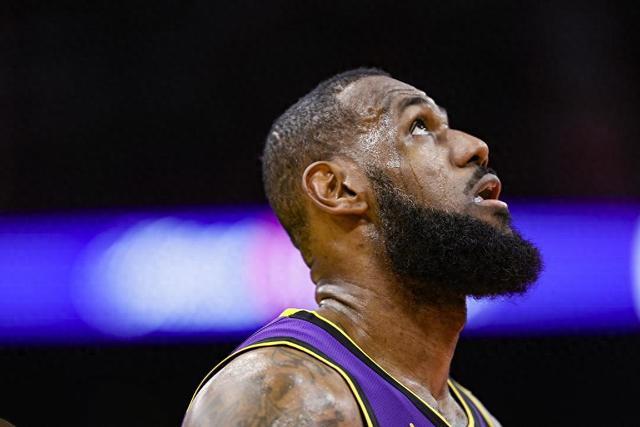 布伦森43分哈特24+13+8 尼克斯险胜步行者1-0