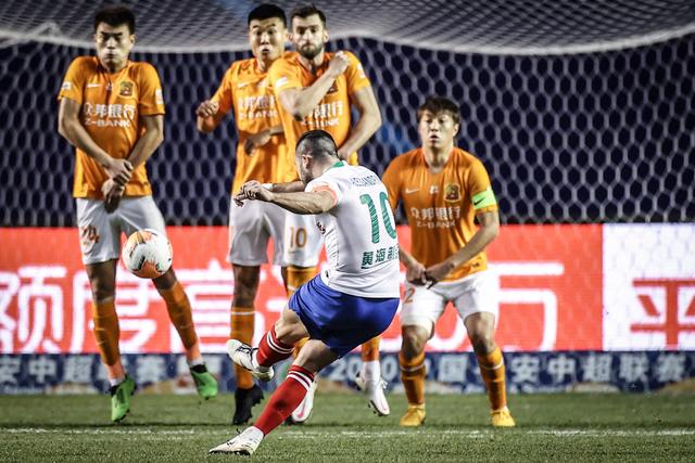 英超最新身价榜单：曼城榜首 曼联排名第5